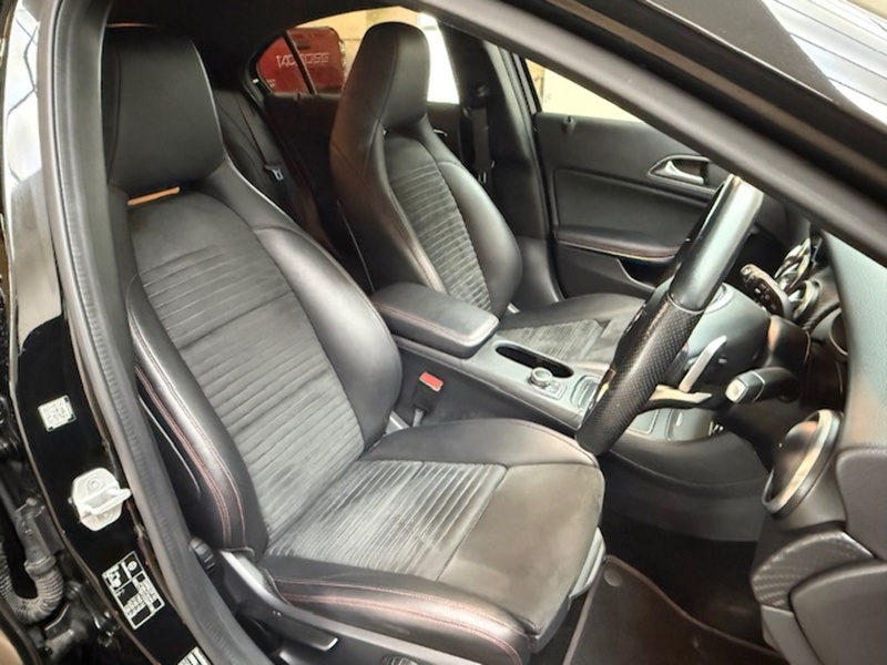 Mercedes-Benz 1.5 A180d AMG Line (Executive) Hatchback 5dr Diesel 7G-DCT Euro 6 (s/s) (109 ps)