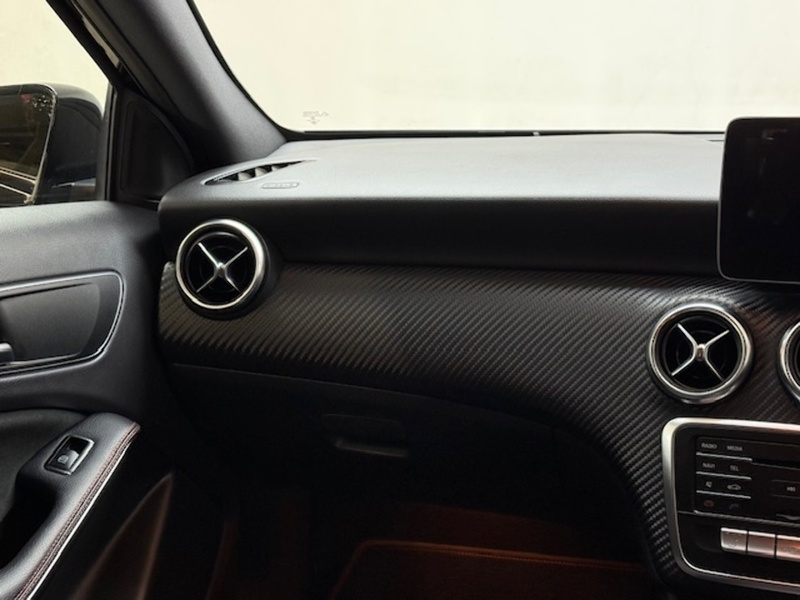 Mercedes-Benz 1.5 A180d AMG Line (Executive) Hatchback 5dr Diesel 7G-DCT Euro 6 (s/s) (109 ps)