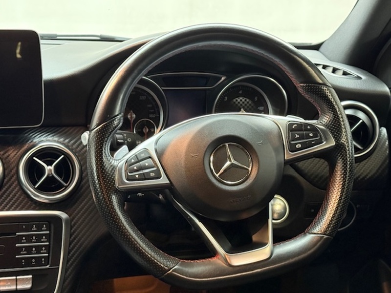 Mercedes-Benz 1.5 A180d AMG Line (Executive) Hatchback 5dr Diesel 7G-DCT Euro 6 (s/s) (109 ps)