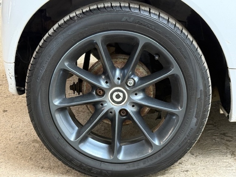 Smart 1.0 MHD Passion Cabriolet 2dr Petrol SoftTouch Euro 5 (s/s) (71 bhp)