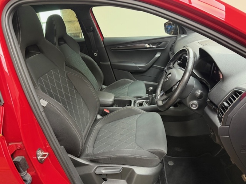 Skoda 2.0 TDI SportLine SUV 5dr Diesel Manual 4WD Euro 6 (s/s) (150 ps)