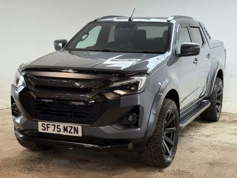 ISUZU D MAX V CROSS STEEL EDITION AUTOMATIC