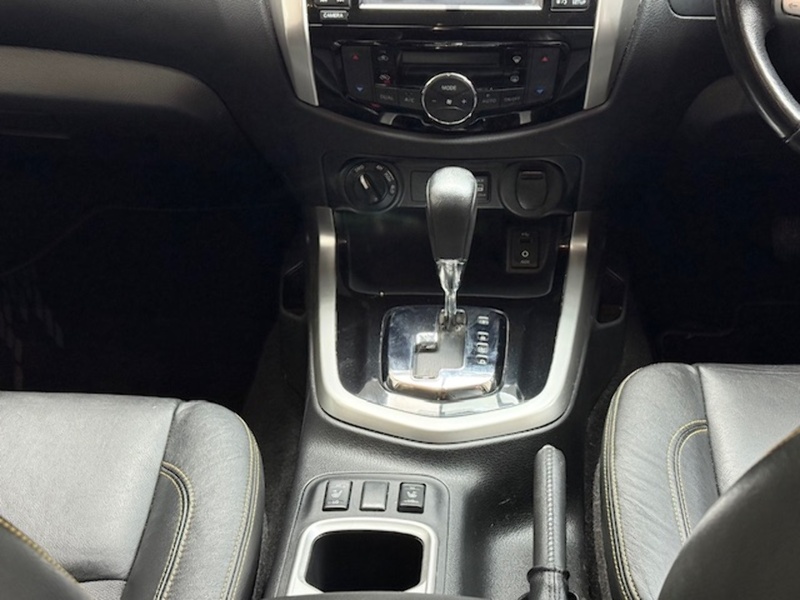 Nissan 2.3 dCi N-Guard Pickup Double Cab 4dr Diesel Auto 4WD Euro 6 (190 ps)