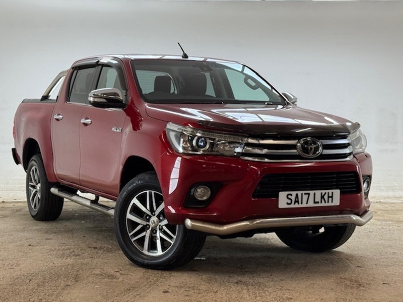 Toyota 2.4 D-4D Invincible Pickup Double Cab 4dr Diesel Manual 4WD Euro 6 (TSS, 3.5t) (150 ps)