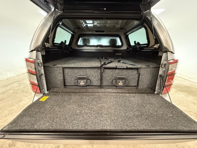 Isuzu 1.9 TD V-Cross Pickup Double Cab 4dr Diesel Auto 4WD Euro 6 (s/s) (164 ps)