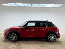 MINI Hatch Cooper Exclusive 