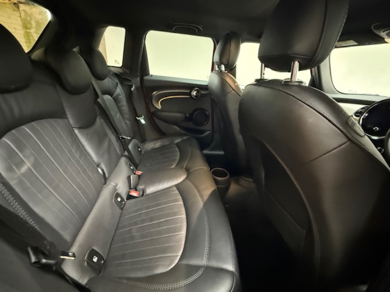 MINI 1.5 Cooper Exclusive Hatchback 5dr Petrol Steptronic Euro 6 (s/s) (136 ps)