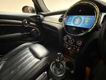 MINI Hatch Cooper Exclusive 