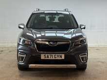 Subaru Forester i e-Boxer XE Premium 