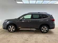 Subaru Forester i e-Boxer XE Premium 