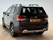 Subaru Forester i e-Boxer XE Premium 