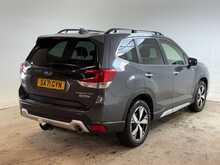 Subaru Forester i e-Boxer XE Premium 