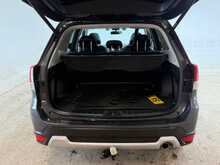 Subaru Forester i e-Boxer XE Premium 