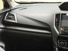 Subaru Forester i e-Boxer XE Premium 