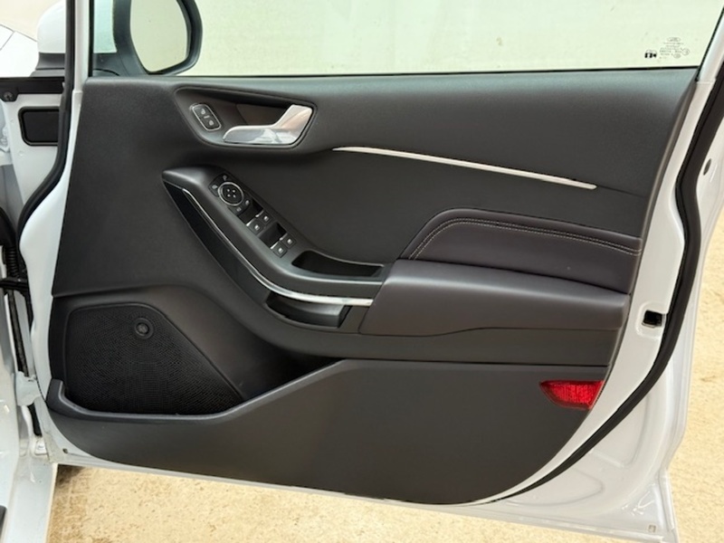 Ford 1.0T EcoBoost GPF Vignale Hatchback 5dr Petrol Manual Euro 6 (s/s) (125 ps)