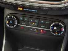 Ford Fiesta T EcoBoost Vignale 