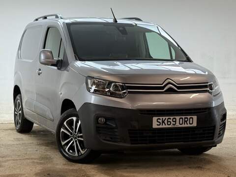 1.5 BlueHDi 1000 Driver M Panel Van 5dr Diesel Manual SWB Euro 6 (100 ps)