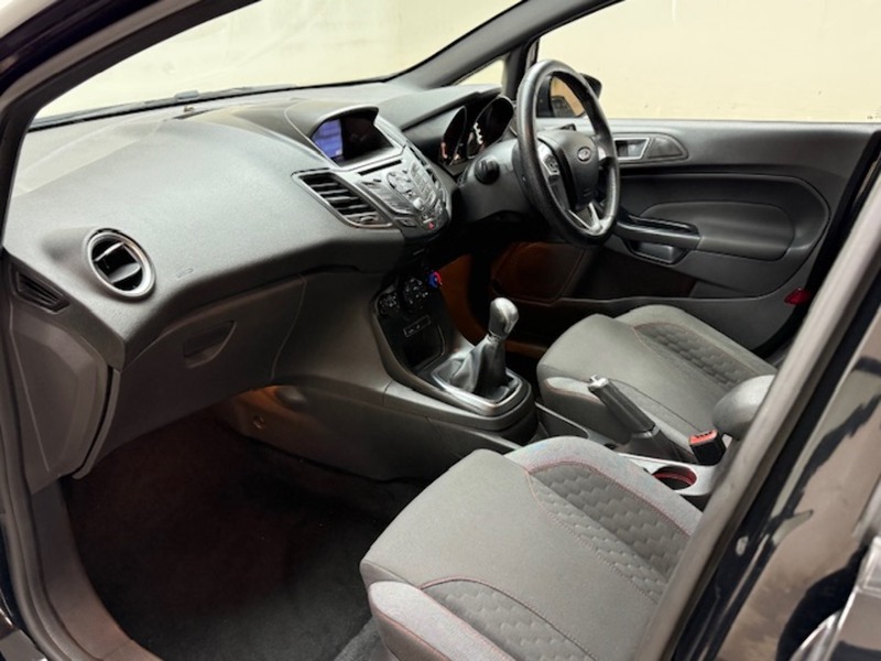 Ford 1.0T EcoBoost ST-Line Hatchback 5dr Petrol Manual Euro 6 (s/s) (125 ps)