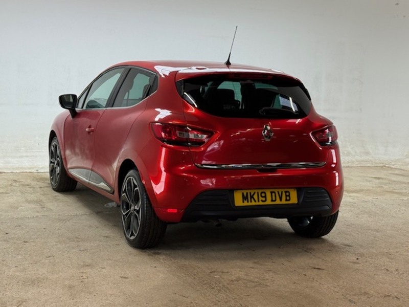 Renault 0.9 TCe Iconic Hatchback 5dr Petrol Manual Euro 6 (s/s) (75 ps)