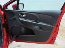Renault Clio TCe Iconic 