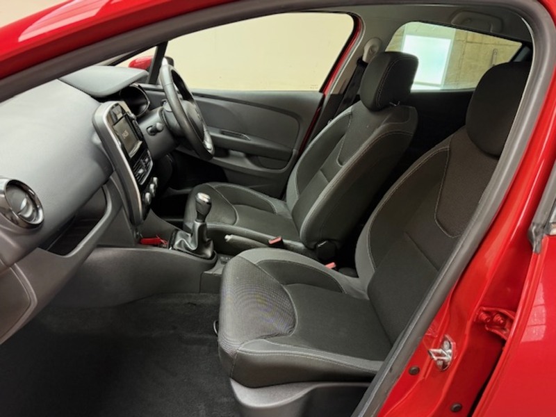 Renault 0.9 TCe Iconic Hatchback 5dr Petrol Manual Euro 6 (s/s) (75 ps)