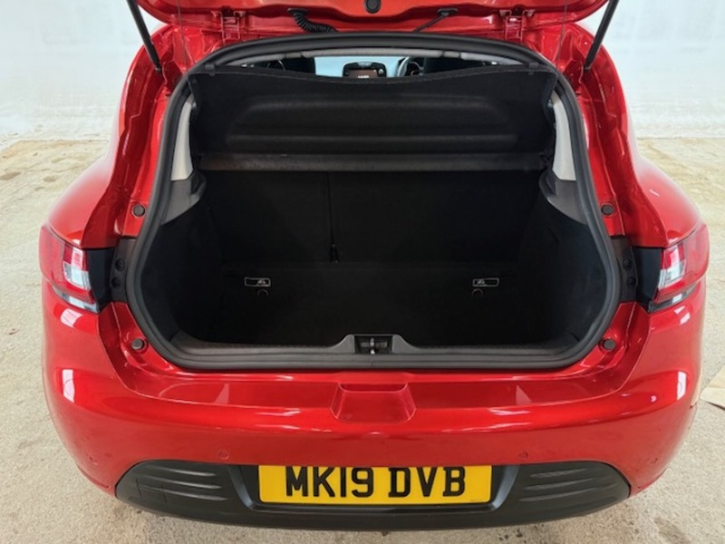 Renault 0.9 TCe Iconic Hatchback 5dr Petrol Manual Euro 6 (s/s) (75 ps)