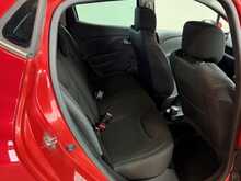 Renault Clio TCe Iconic 