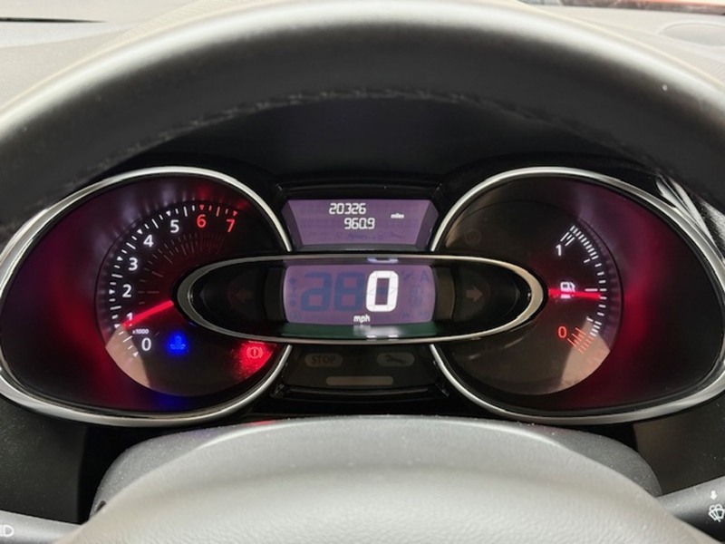 Renault 0.9 TCe Iconic Hatchback 5dr Petrol Manual Euro 6 (s/s) (75 ps)