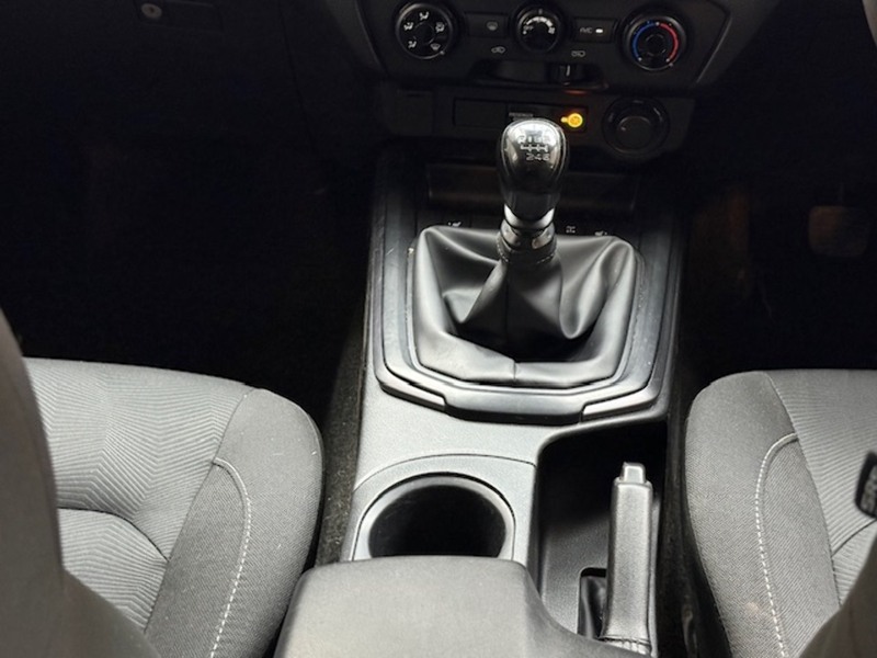 Isuzu 1.9 TD DL20 Pickup Double Cab 4dr Diesel Manual 4WD Euro 6 (s/s) (164 ps)