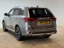 Mitsubishi Outlander h 4hs 