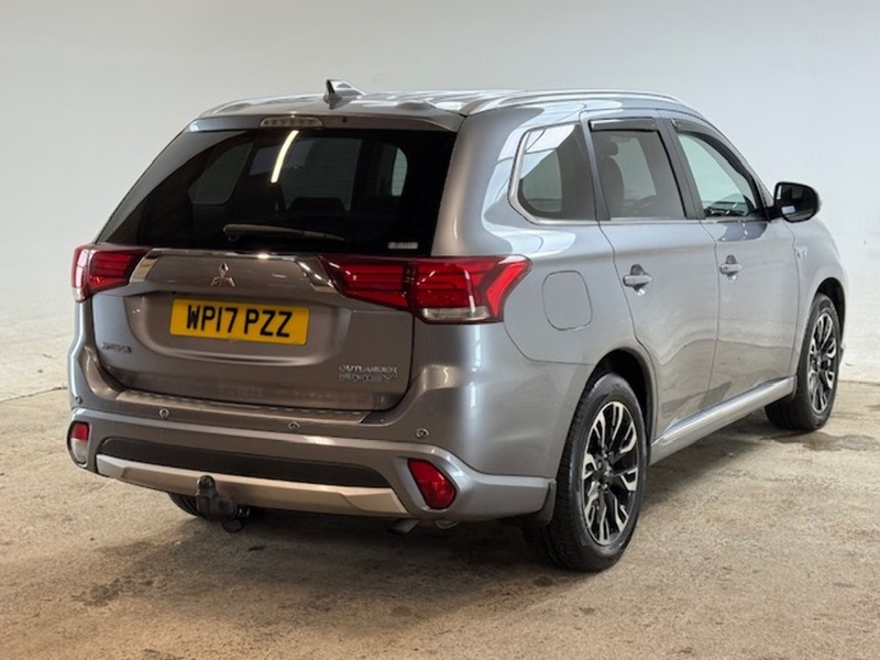 Mitsubishi 2.0h 12kWh 4hs SUV 5dr Petrol Plug-in Hybrid CVT 4WD Euro 6 (s/s) (200 ps)