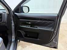 Mitsubishi Outlander h 4hs 