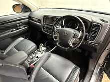 Mitsubishi Outlander h 4hs 