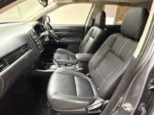 Mitsubishi Outlander h 4hs 