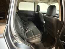 Mitsubishi Outlander h 4hs 