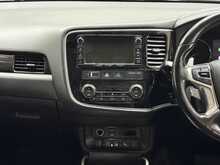 Mitsubishi Outlander h 4hs 