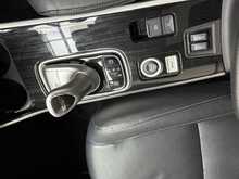 Mitsubishi Outlander h 4hs 