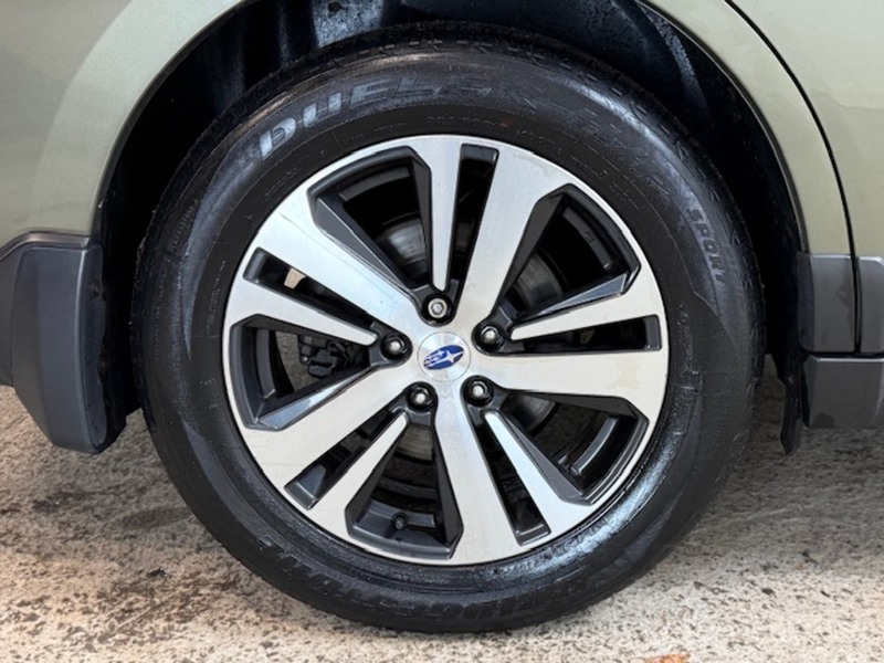 Subaru 2.5i SE Premium Estate 5dr Petrol Lineartronic 4WD Euro 6 (s/s) (175 ps)