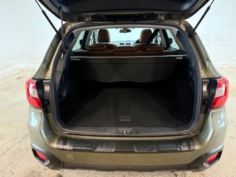 Subaru 2.5i SE Premium Estate 5dr Petrol Lineartronic 4WD Euro 6 (s/s) (175 ps)