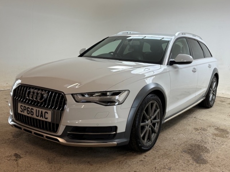 Audi 3.0 TDI V6 Sport Estate 5dr Diesel S Tronic quattro Euro 6 (s/s) (218 ps)