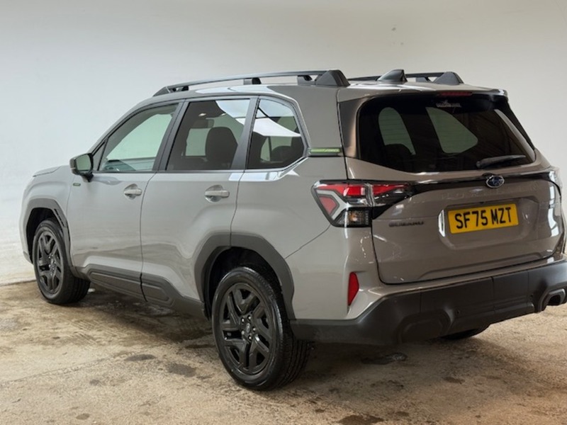 Subaru 2.0 i e-Boxer Field SUV 5dr Petrol Hybrid Lineartronic 4WD Euro 6 (s/s) (136 ps)