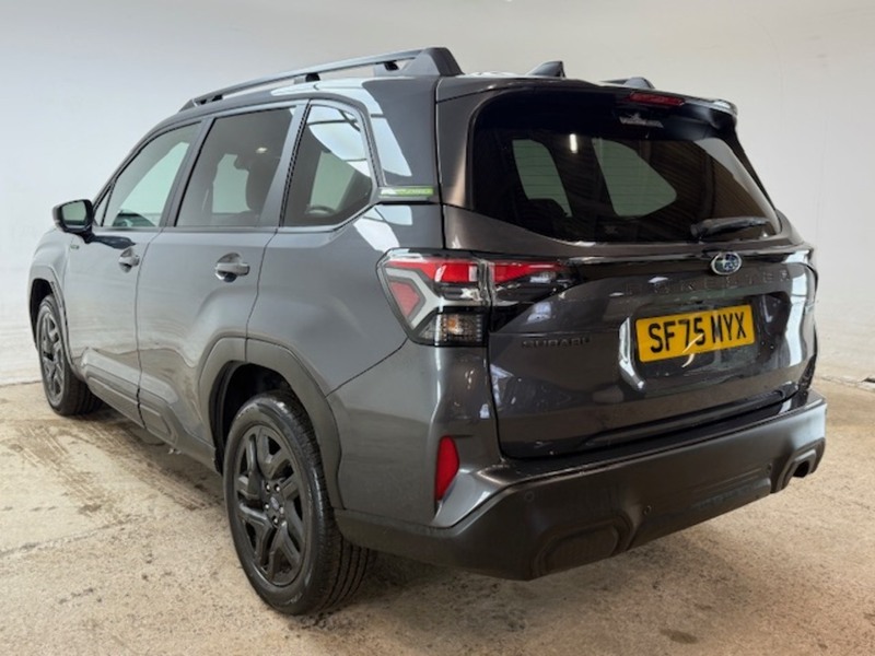 Subaru 2.0 i e-Boxer Field SUV 5dr Petrol Hybrid Lineartronic 4WD Euro 6 (s/s) (136 ps)