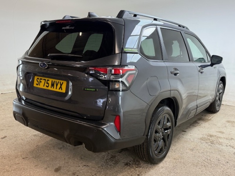 Subaru 2.0 i e-Boxer Field SUV 5dr Petrol Hybrid Lineartronic 4WD Euro 6 (s/s) (136 ps)