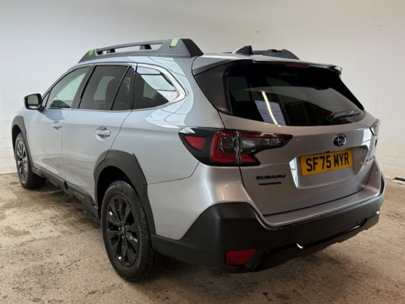 Subaru 2.5i Field Estate 5dr Petrol Lineartronic 4WD Euro 6 (s/s) (169 ps)