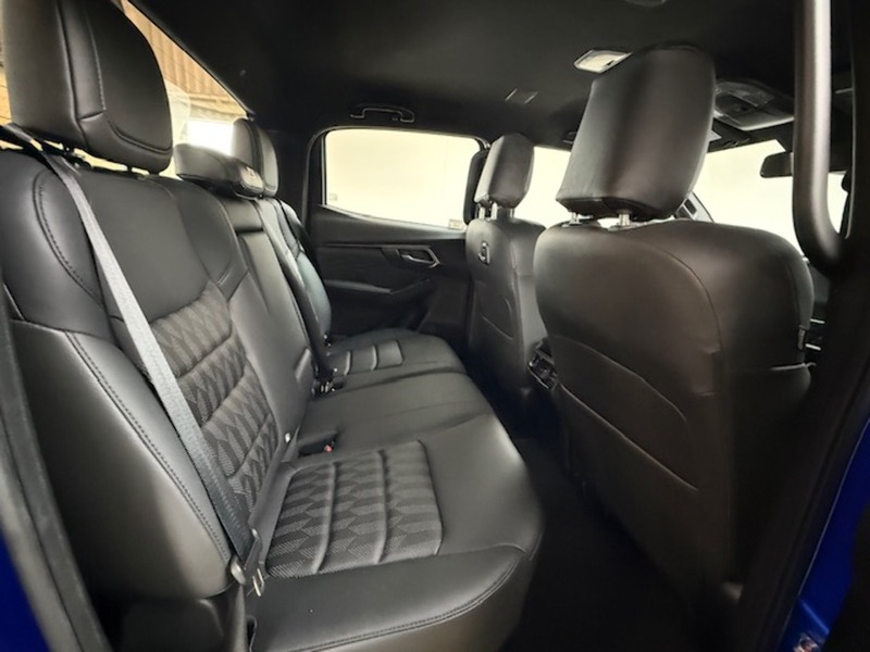 Isuzu 1.9 TD Arctic Trucks AT35 Pickup Double Cab 4dr Diesel Auto 4WD Euro 6 (s/s) (164 ps)