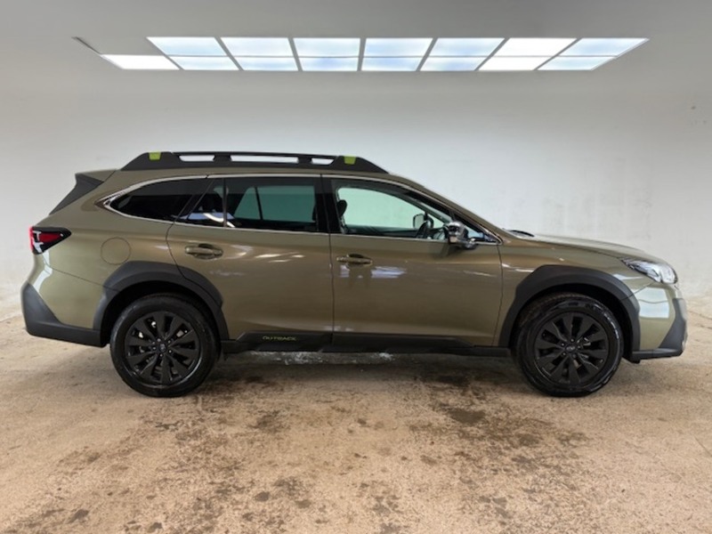 Subaru 2.5i Field Estate 5dr Petrol Lineartronic 4WD Euro 6 (s/s) (169 ps)