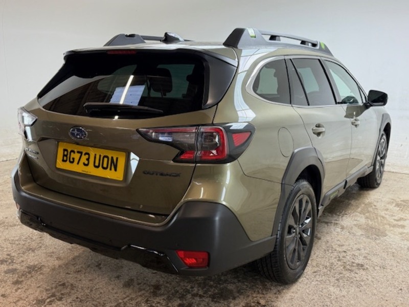 Subaru 2.5i Field Estate 5dr Petrol Lineartronic 4WD Euro 6 (s/s) (169 ps)