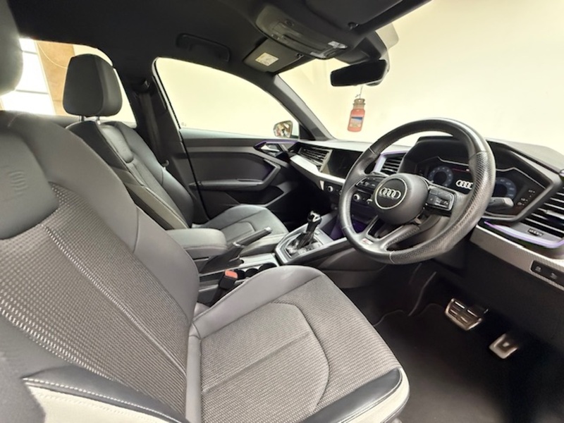 Audi 1.0 TFSI 30 S line Sportback 5dr Petrol S Tronic Euro 6 (s/s) (116 ps)