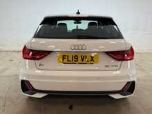 Audi A1 TFSI S line 