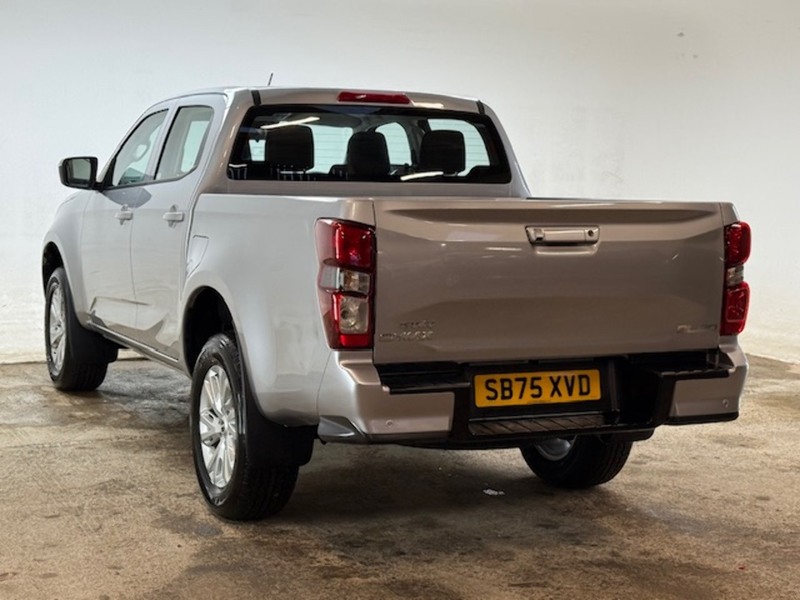 Isuzu 1.9 TD DL20 Pickup Double Cab 4dr Diesel Manual 4WD Euro 6 (s/s) (164 ps)